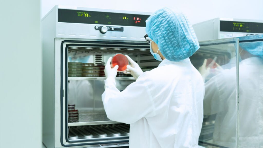 Cleanroom Management International - iVAS Smart Active Air Sampler